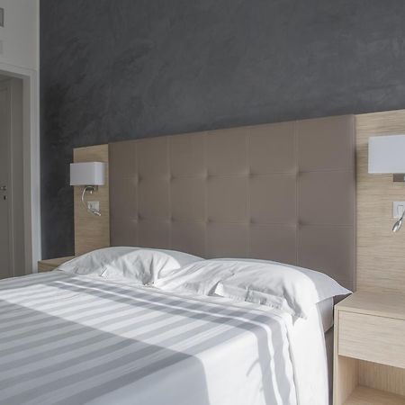 Rooms A Due Passi Dal Mare Порто-Реканати Экстерьер фото