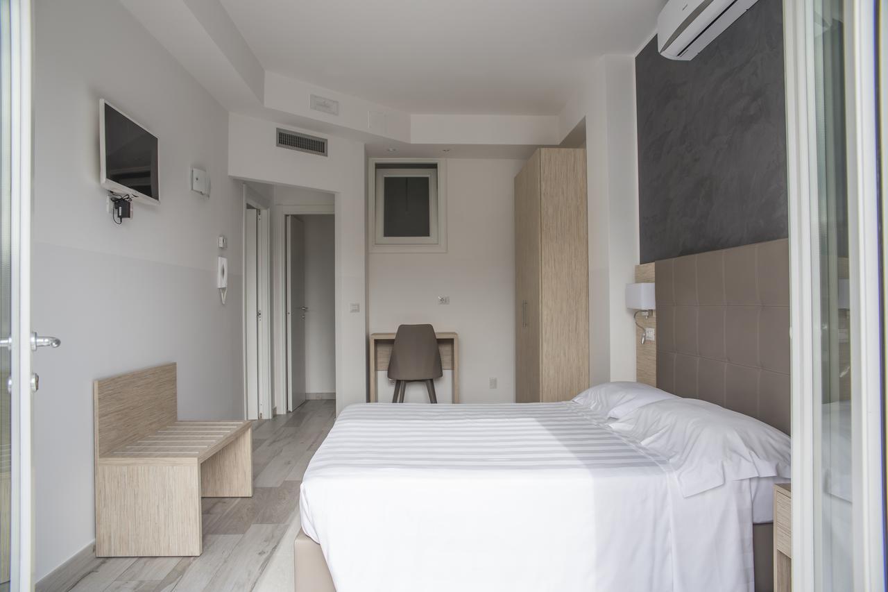 Rooms A Due Passi Dal Mare Порто-Реканати Экстерьер фото